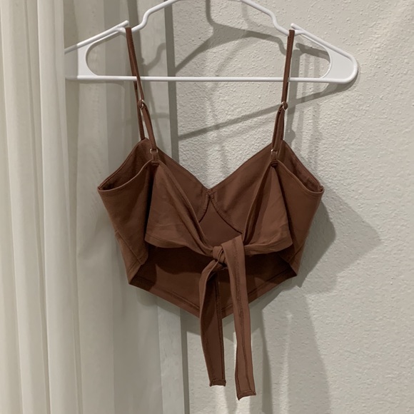 Brown crop top - Picture 2 of 2